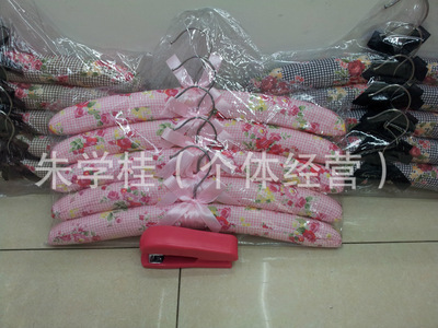 【生產(chǎn)各種衣架,花布衣架,歡迎來樣訂做==】?jī)r(jià)格,廠家,圖片,衣架/衣夾,朱學(xué)桂(個(gè)體經(jīng)營(yíng))-
